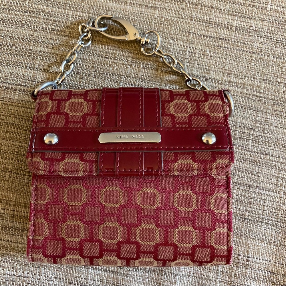 Nine West Wristlet/clutch/wallet